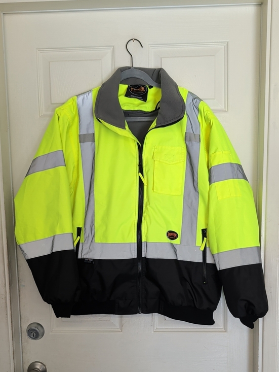 PIONEER Other - Pioneer Premium High Vis Safety Jacket Waterproof Large Green Star Tech Workwear